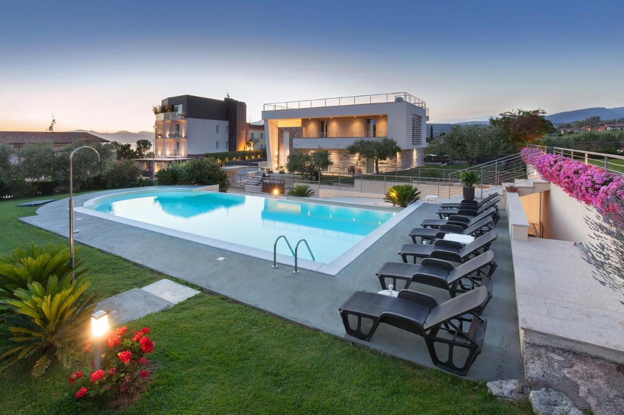 Villa Aurora-Holiday Home Apt 1 Bardolino Exterior photo