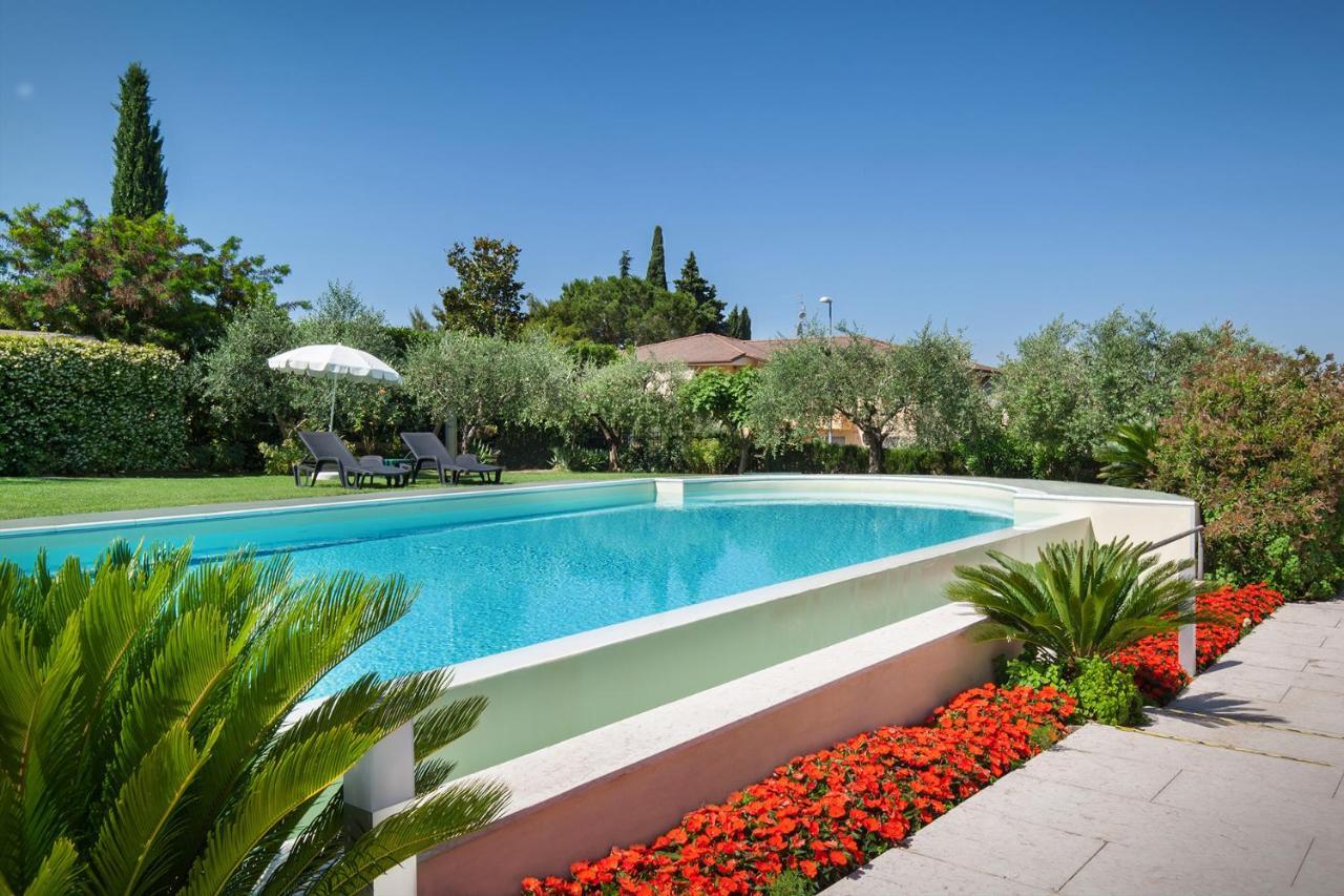 Villa Aurora-Holiday Home Apt 1 Bardolino Exterior photo